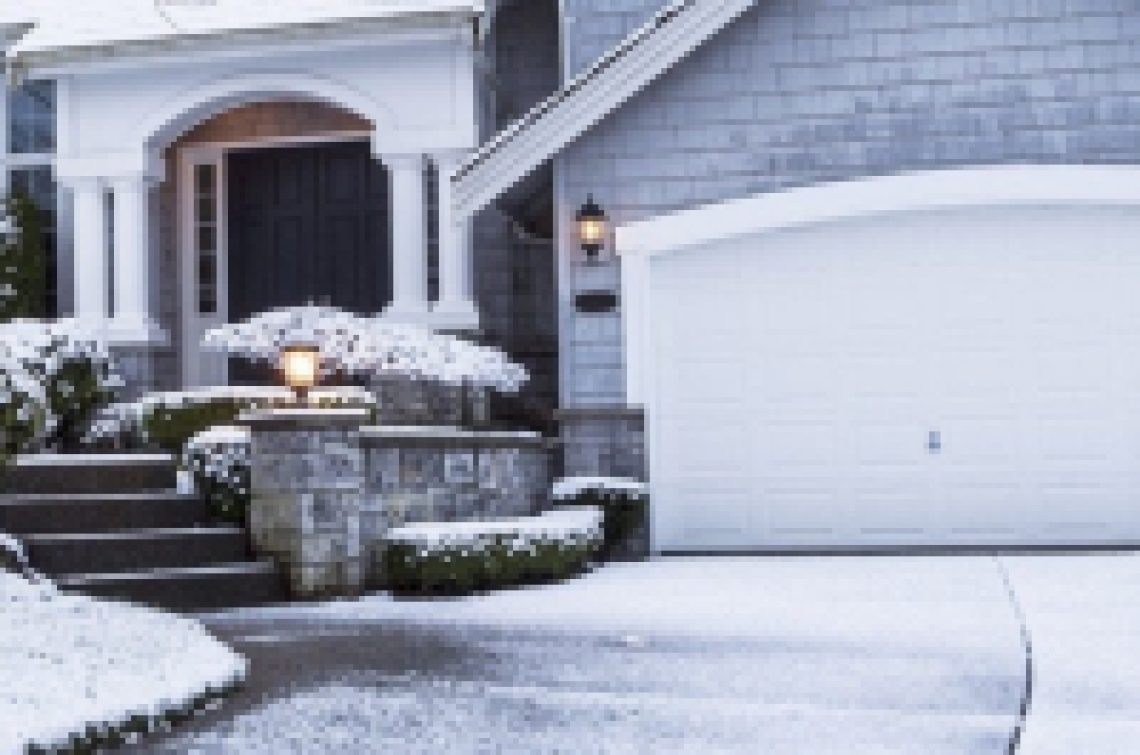 Comment pr&eacute;parer votre porte de garage pour l&amp;#039;hiver 